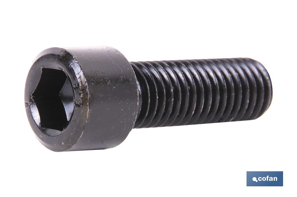 DIN-912 C-8.8    M-8 X 140 N